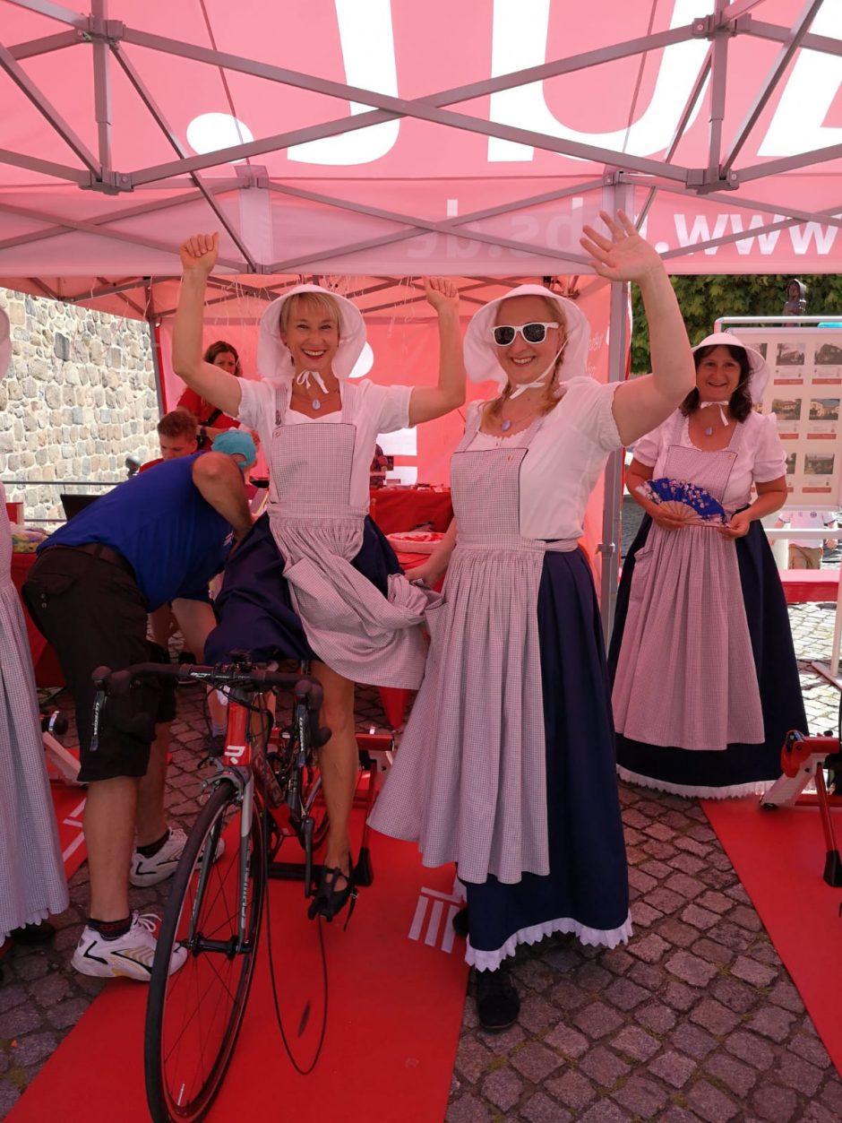Rot und Blau Weiß – MBS-Fahrradtag auf dem Beelitzer Spargelfest