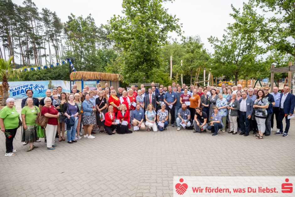 2024 06 21 Übergabe von Spenden in Potsdam-Mittelmark